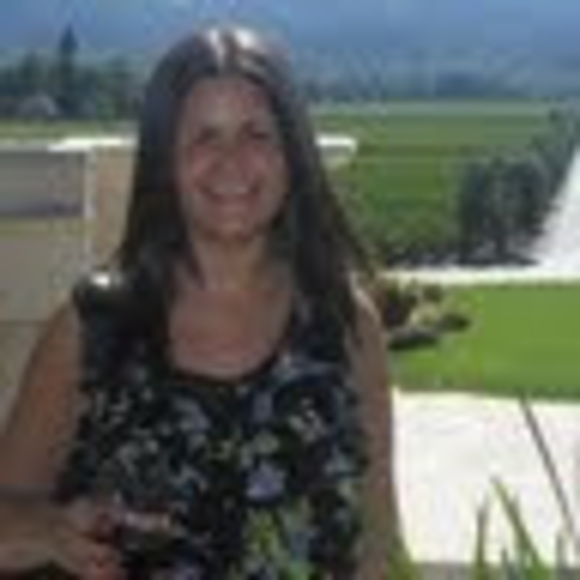 Meet your Posher, Alena - Picture 1 of 1